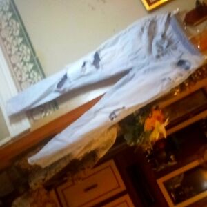 Rue 21 distressed jeans